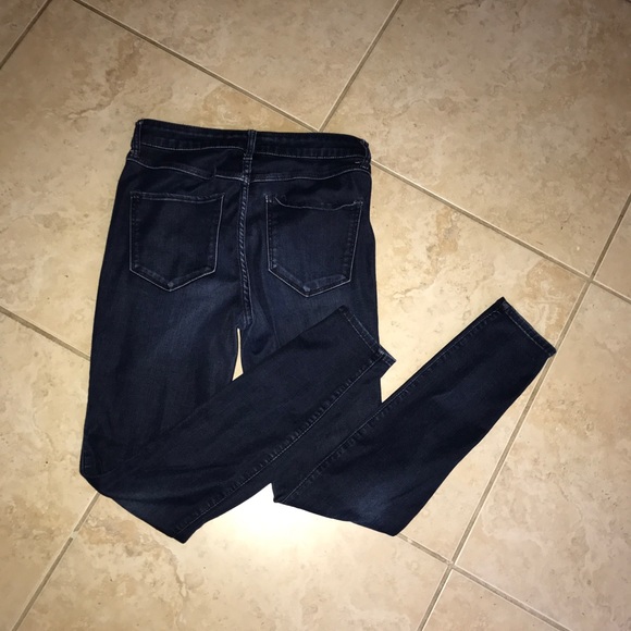 Abercrombie & Fitch High Waisted Jeans - Picture 2 of 5